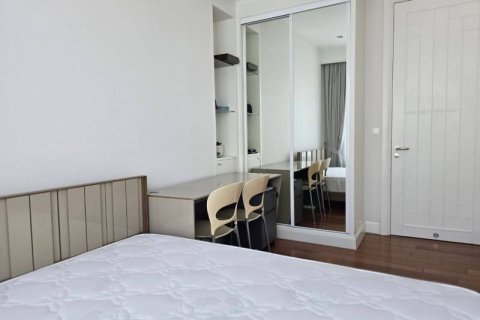 Condo in Pathum Wan, Bangkok, Thailand, 2 bedrooms  № 123864 - photo 18