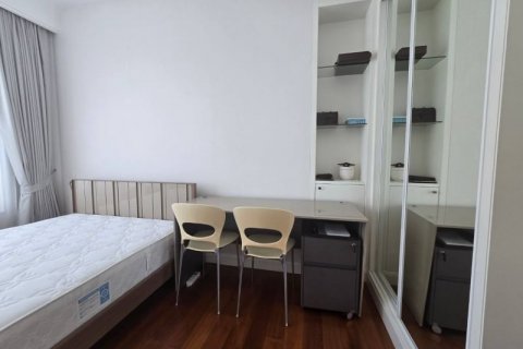 Condo in Pathum Wan, Bangkok, Thailand, 2 bedrooms  № 123864 - photo 16