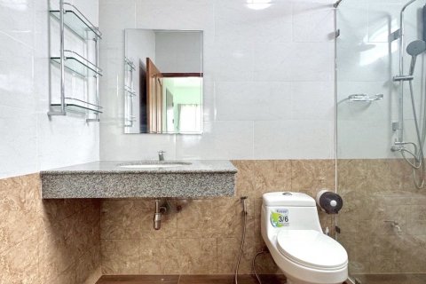 Casa de 3 dormitorios en Pattaya, Tailandia № 130359 - foto 13