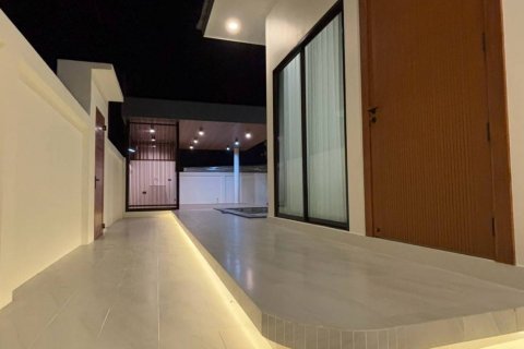 Casa de 3 dormitorios en Pattaya, Tailandia № 122938 - foto 13