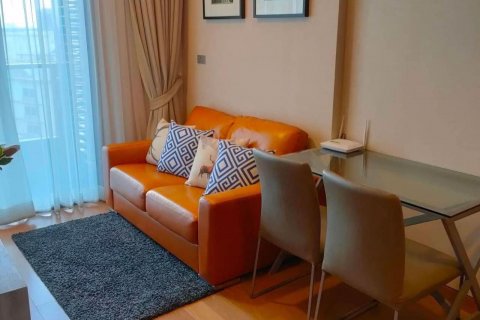 Condo à Bangkok, Thaïlande, 1 chambre à The Lumpini 24  № 80860