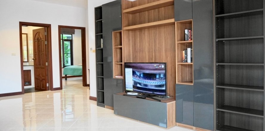 Condominio de 3 dormitorios en Hua Hin, Tailandia № 125471