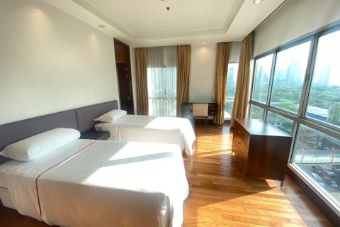 คอนโดมิเนียมในปทุมวัน, กรุงเทพฯ, ประเทศไทย, 4 ห้องนอน № 123878 - รูปถ่าย 10
