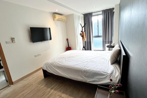 Condo in Watthana, Bangkok, Thailand, 1 bedroom № 123880 - photo 11