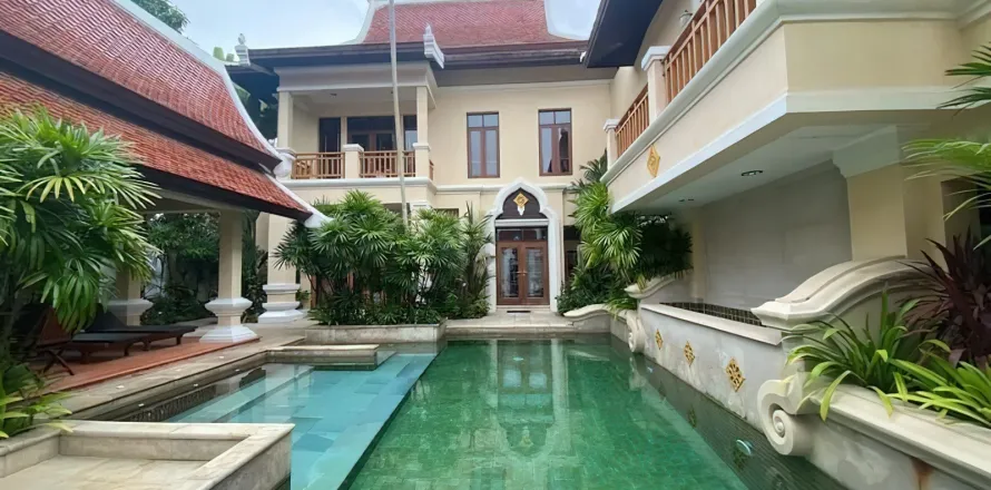 Casa de 3 dormitorios en Pattaya, Tailandia № 80511