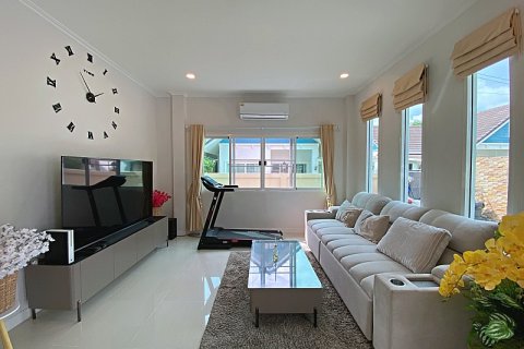 Casa de 4 dormitorios en Hua Hin, Tailandia № 125239 - foto 7
