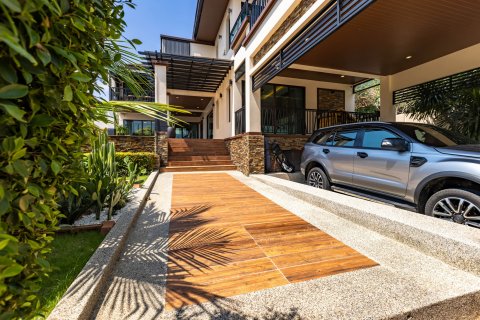 Casa de 5 dormitorios en Hua Hin, Tailandia № 125241 - foto 7