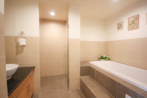 Condominio de 2 dormitorios en Hua Hin, Tailandia № 125240 - foto 12