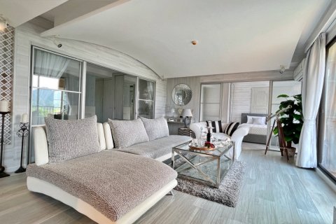 Condominio de 4 dormitorios en Hua Hin, Tailandia № 125243 - foto 15