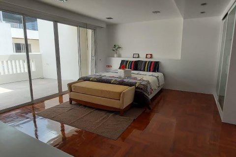 Eigentumswohnung in Sathon, Bangkok, Thailand, 5 Schlafzimmer № 123629 - Foto 23