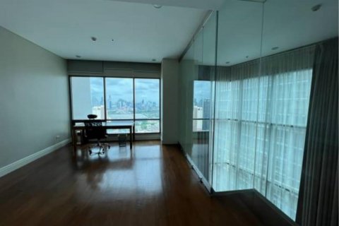 คอนโดมิเนียมในคลองเตย, กรุงเทพฯ, ประเทศไทย, 3 ห้องนอน № 123633 - รูปถ่าย 16