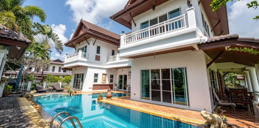 Chalet de 4 dormitorios en Chiang Mai, Tailandia № 121477
