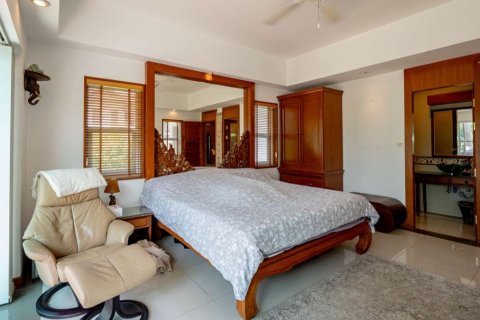 Chalet de 4 dormitorios en Chiang Mai, Tailandia № 121477 - foto 2