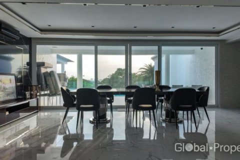 Casa de 4 dormitorios en Pattaya, Tailandia № 144490 - foto 11