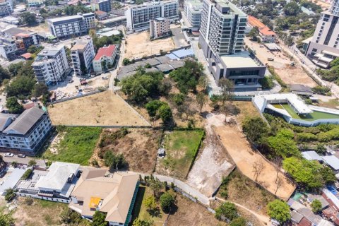 Terreno 1692 m2 en Pattaya, Tailandia № 120539 - foto 5