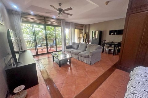 Condominio de 1 dormitorio en Pattaya, Tailandia № 120538 - foto 2