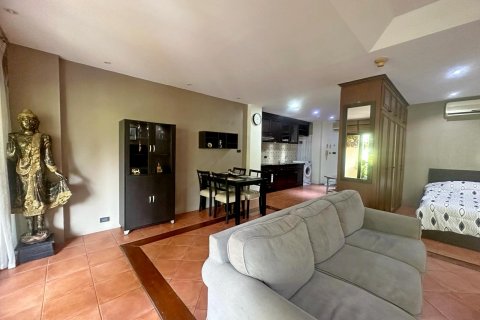 Condominio de 1 dormitorio en Pattaya, Tailandia № 120538 - foto 4