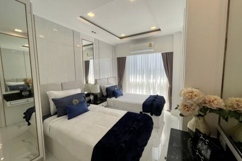 Off-Plan Empire Tower in Pattaya, Thailand № 19638 - Foto 4