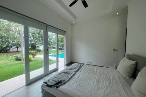 Chalet de 3 dormitorios en Prachuap Khiri Khan, Tailandia № 120505 - foto 8