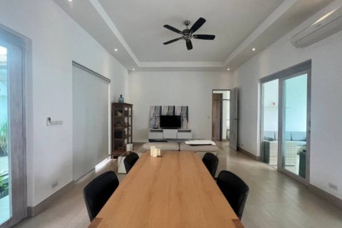 Chalet de 3 dormitorios en Prachuap Khiri Khan, Tailandia № 120505 - foto 4