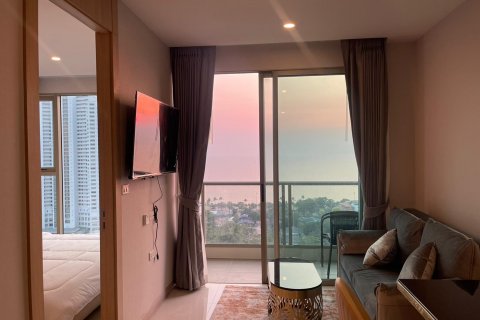 Condominio de 1 dormitorio en Jomtien Beach, Pattaya, Tailandia № 100024 - foto 11