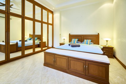 Casa de 2 dormitorios en Pattaya, Tailandia № 100028 - foto 9