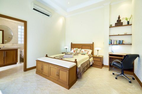 Casa de 2 dormitorios en Pattaya, Tailandia № 100028 - foto 16
