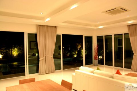 Casa de 3 dormitorios en Pattaya, Tailandia № 100026 - foto 8