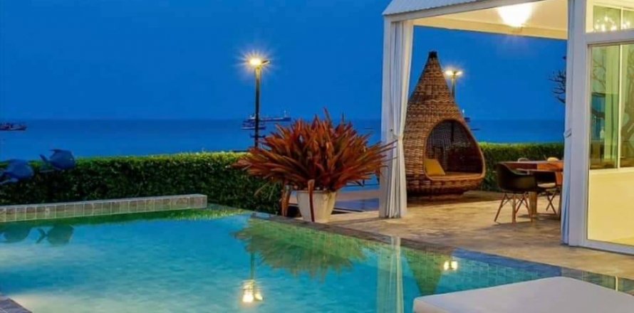 House in Pattaya, Thailand 3 bedrooms № 100027