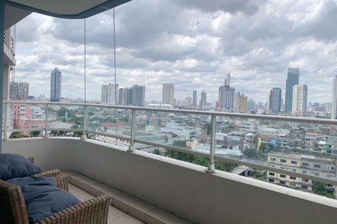 Condominio de 3 dormitorios en Khlong San, Bangkok, Tailandia № 101838 - foto 23