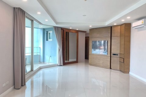 Condominio de 3 dormitorios en Khlong San, Bangkok, Tailandia № 101838 - foto 4