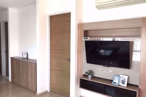 Condominio de 1 dormitorio en Khlong Toei, Bangkok, Tailandia № 101839 - foto 2