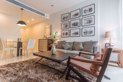 Condo in Bangkok, Thailand, 2 bedrooms in Muniq Langsuan  № 77650