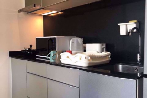 Condominio de 1 dormitorio en Watthana, Bangkok, Tailandia № 77236 - foto 10