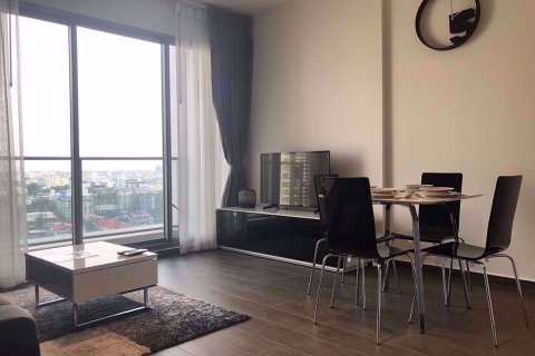 Condominio de 1 dormitorio en Watthana, Bangkok, Tailandia № 77236 - foto 3