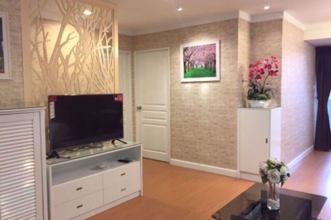 Condominio de 2 dormitorios en Khlong Toei, Bangkok, Tailandia № 77231 - foto 3