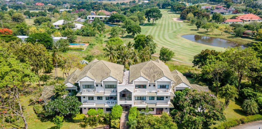Condominio de 3 dormitorios en Hua Hin, Tailandia № 125338