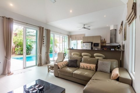 Casa de 3 dormitorios en Hua Hin, Tailandia № 125343 - foto 4