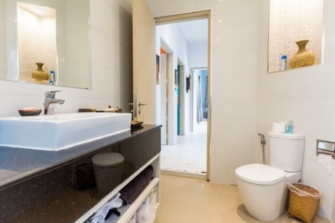 Casa de 3 dormitorios en Hua Hin, Tailandia № 125343 - foto 14