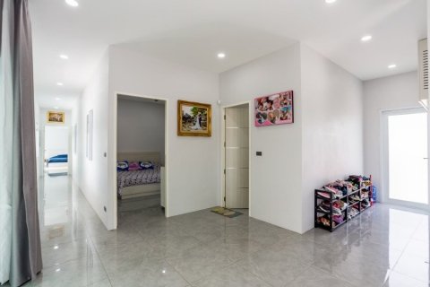 Casa de 7 dormitorios en Hua Hin, Tailandia № 125347 - foto 14