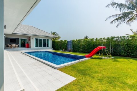 Casa de 7 dormitorios en Hua Hin, Tailandia № 125347 - foto 2