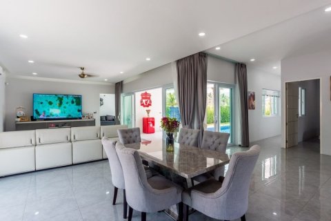 Casa de 7 dormitorios en Hua Hin, Tailandia № 125347 - foto 9