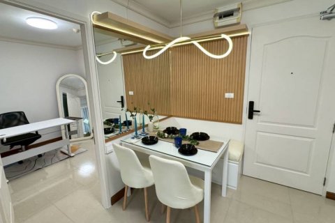 Condominio de 1 dormitorio en Bangkok, Tailandia № 132512 - foto 4