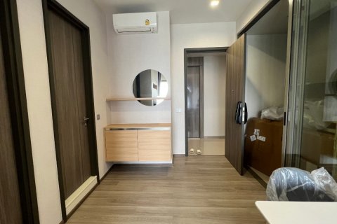 Condo in Bangkok, Thailand, 1 bedroom  № 111765 - photo 3