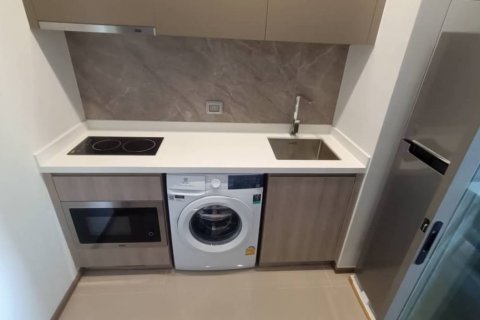Condo in Bangkok, Thailand, 1 bedroom  № 111765 - photo 6