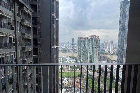 Condo in Bangkok, Thailand, 1 bedroom  № 111765 - photo 2