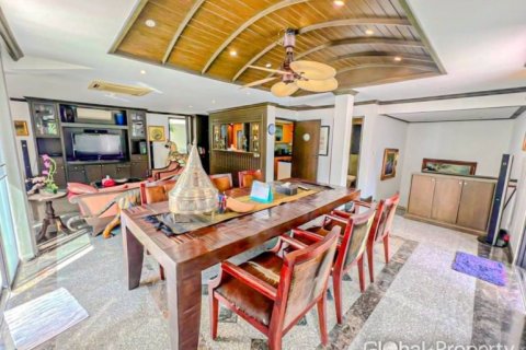 Condominio de 1 dormitorio en Pattaya, Tailandia № 132340 - foto 10