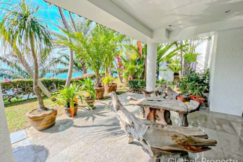 Condominio de 1 dormitorio en Pattaya, Tailandia № 132340 - foto 17