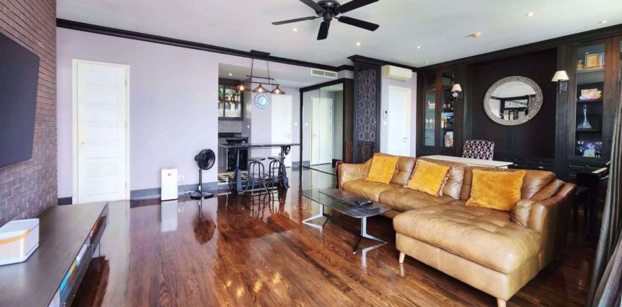 Condo à Bangkok, Thaïlande, 2 chambres à Aguston Sukhumvit 22 № 111175