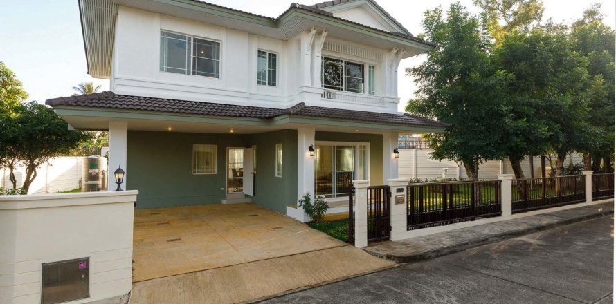 Casa de 3 dormitorios en Chiang Mai, Tailandia № 126328